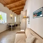Nuras - Casa Linda Center *