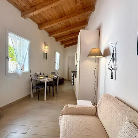 Nura's - Casa Linda Center Appartement *