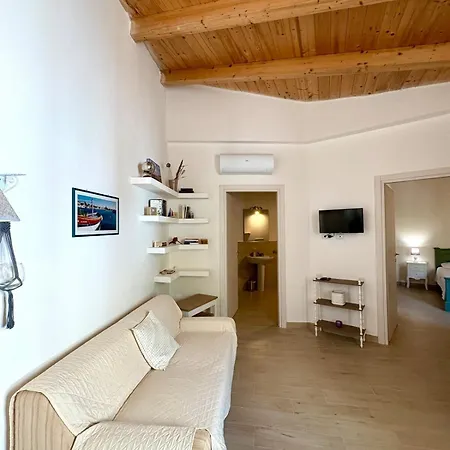 Nura's - Casa Linda Center Alghero