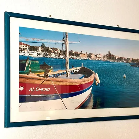 Nura's - Casa Linda Center Apartment Alghero