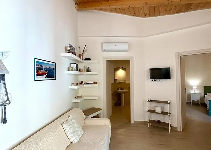 Nura's - Casa Linda Center Alghero